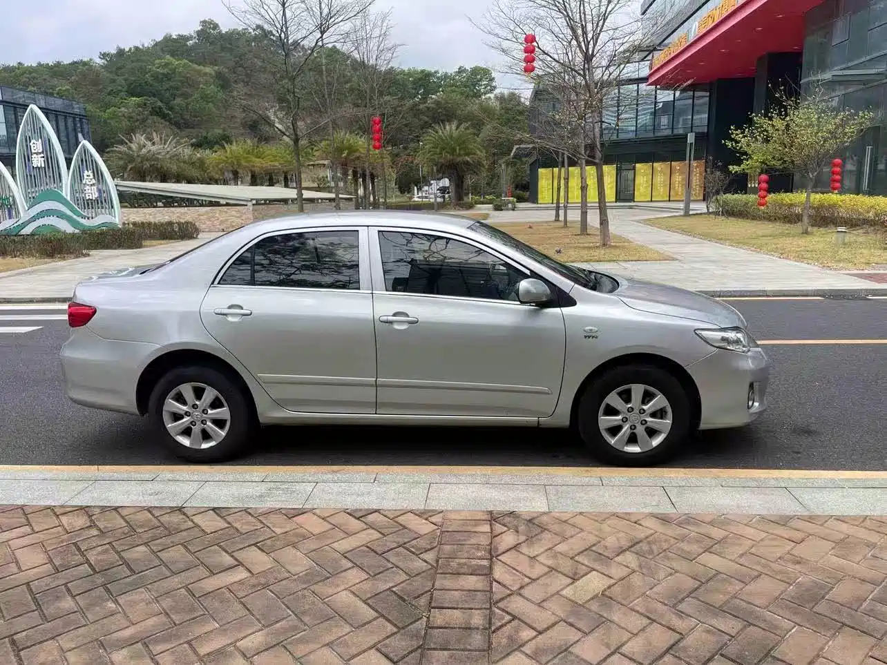 Toyota Corolla 2012 Styling Edition 1.6L Manual GL фото 7