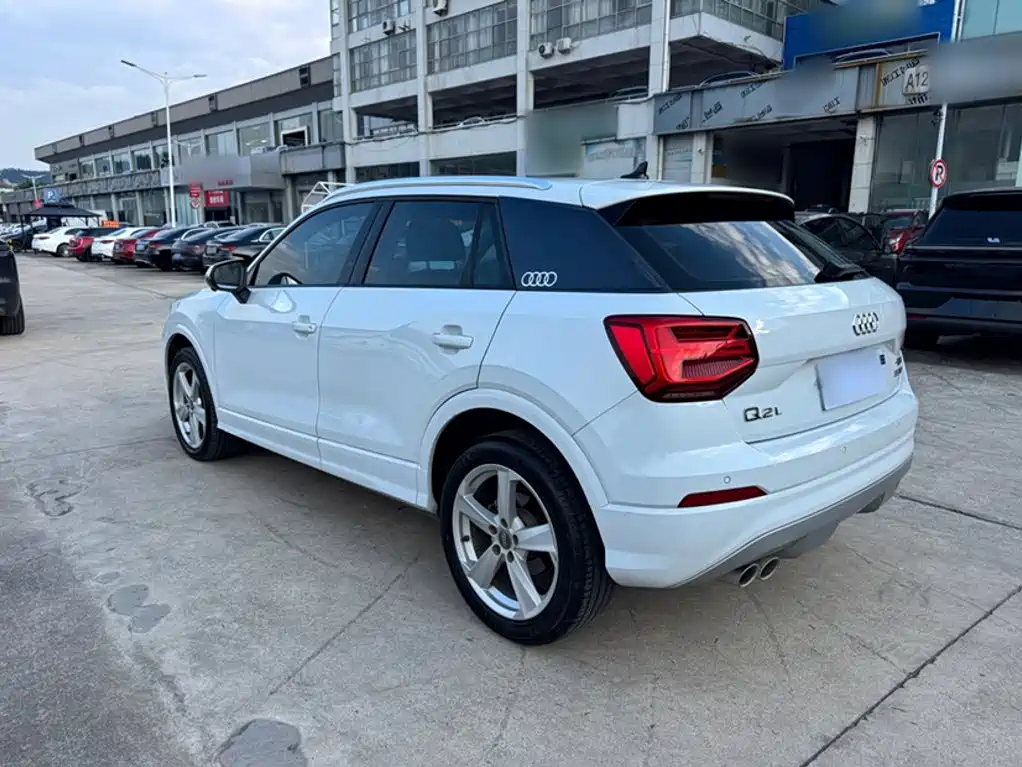 Audi Q2L 2019 2018 35 TFSI Fashion Elegance China VI