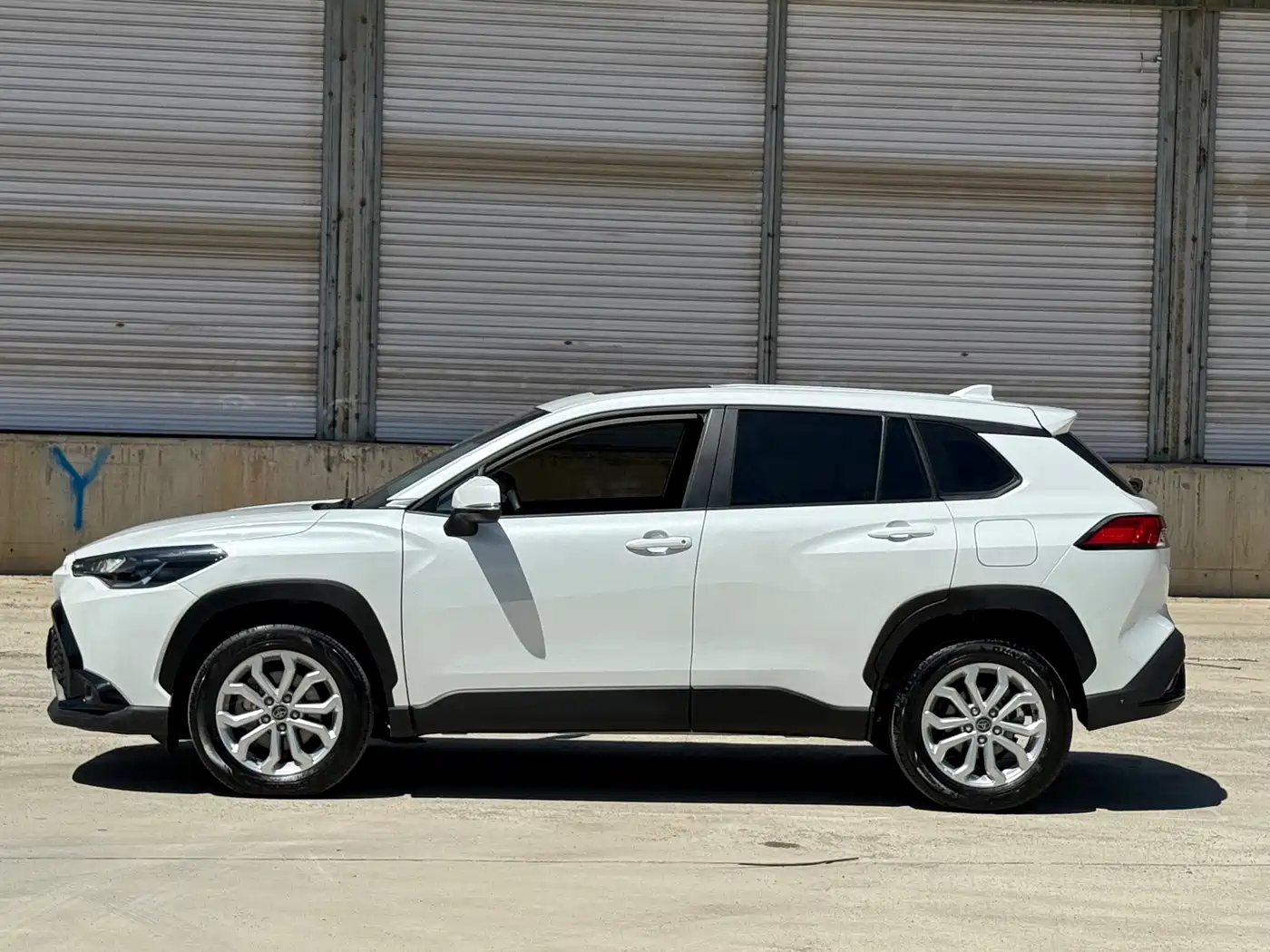 Toyota Frontlander 2024 2.0L CVT Leading Plus Edition фото 4