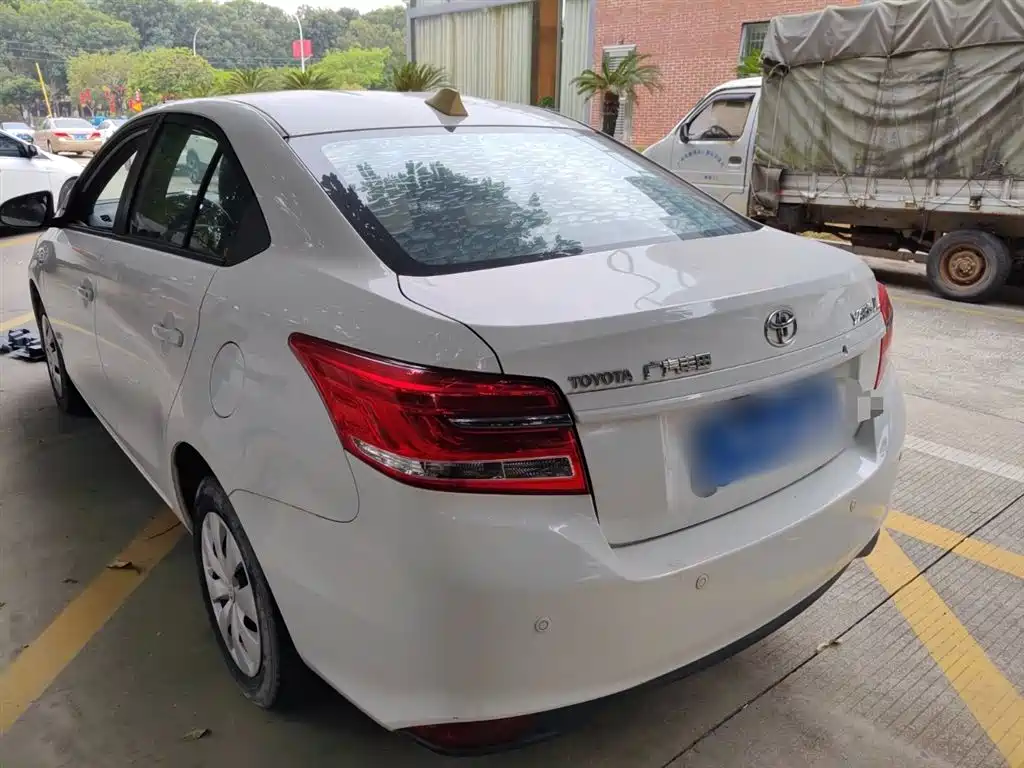 Toyota YARiS L Zhi Xiang 2020 1.5L CVT Leading Edition фото 23
