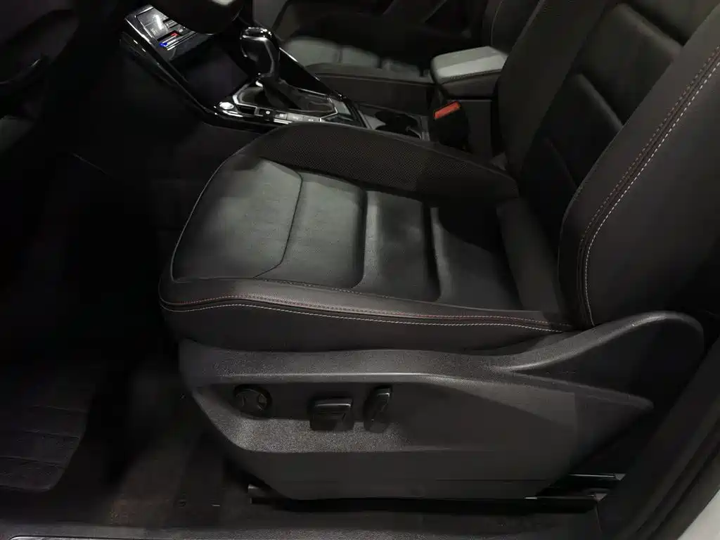 Volkswagen Tayron 2020 280TSI 2WD Luxury Smart Edition фото 20