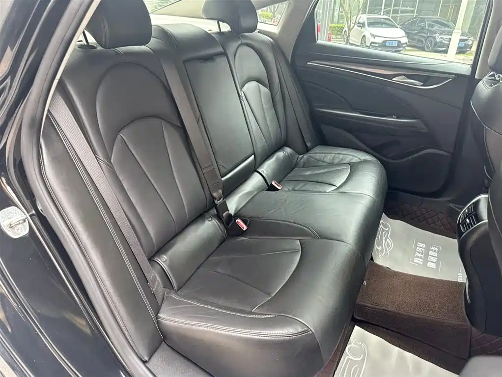 BUICK LACROSSE