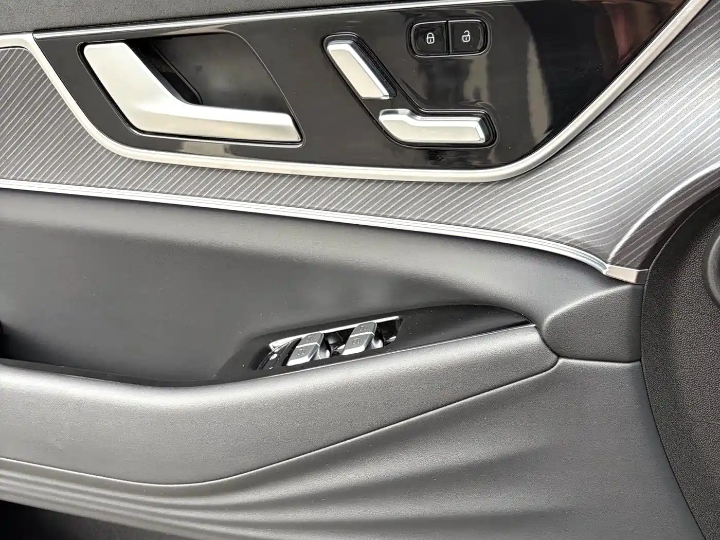 Chery Fengyun Fengyun T9 2024 2024 120 Long Range Comfort 5-seater NMC