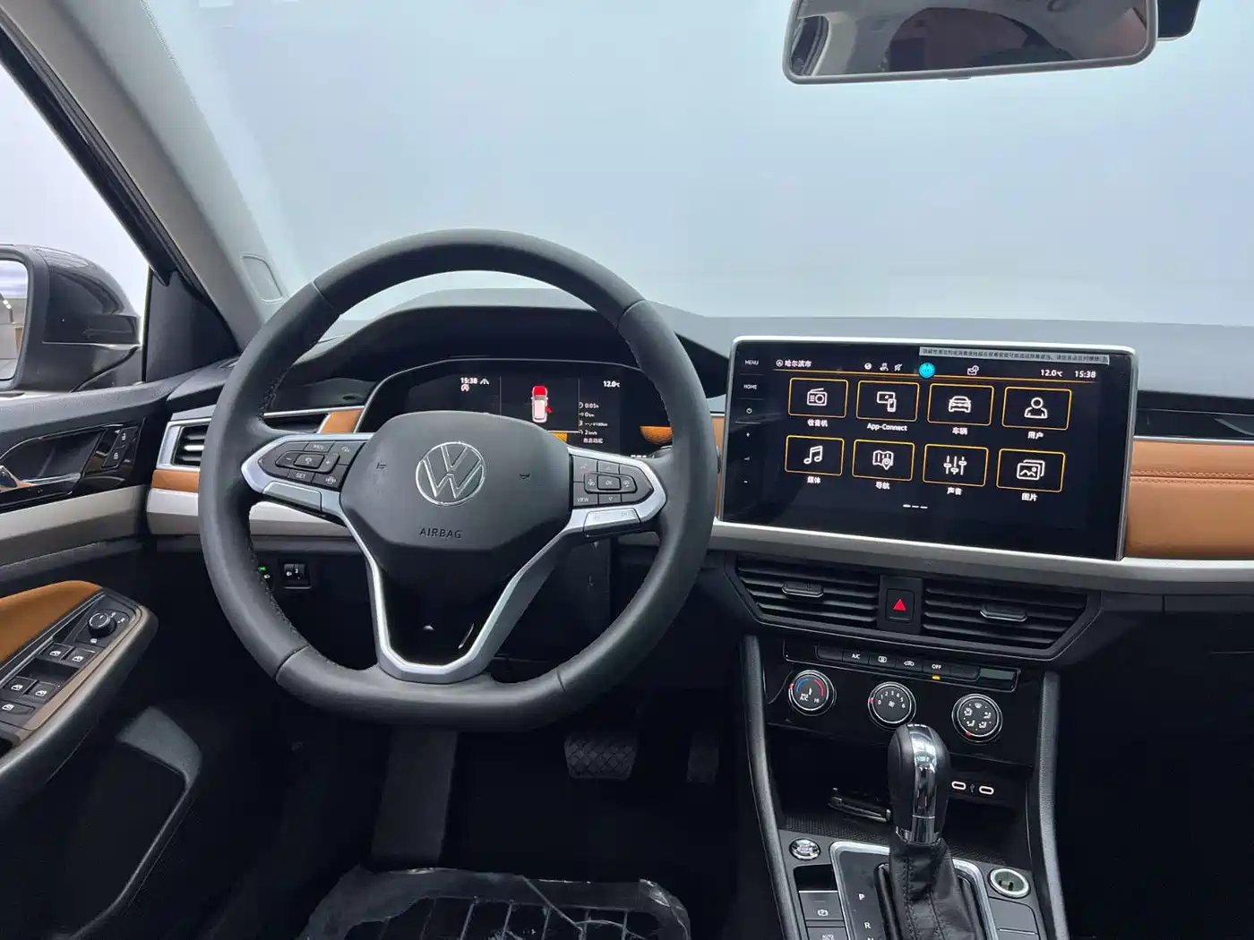 Volkswagen Bora 2023 Model 280TSI DSG Comfort Edition фото 2
