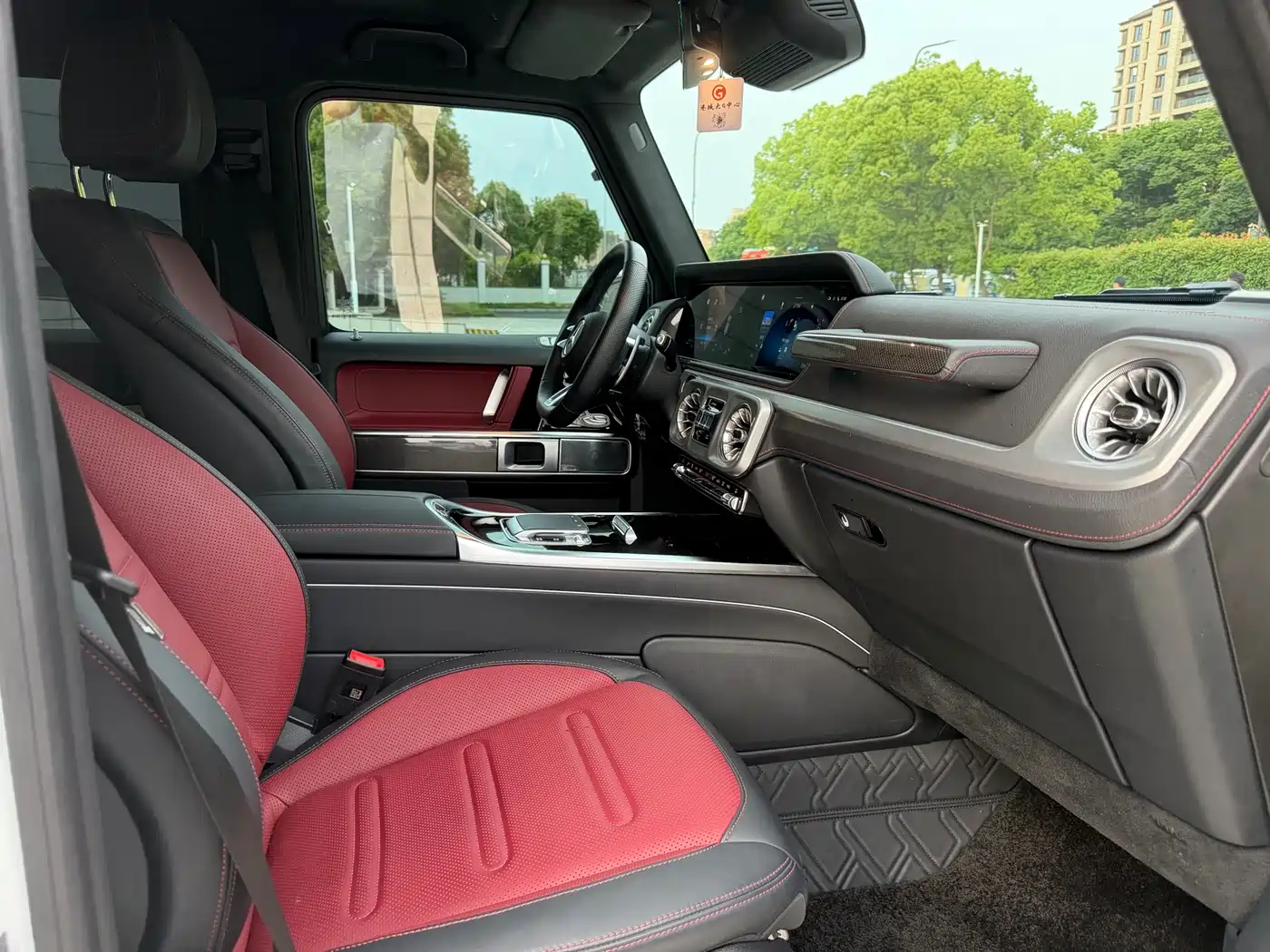 Mercedes-Benz G-Class 2025 G 500 фото 8