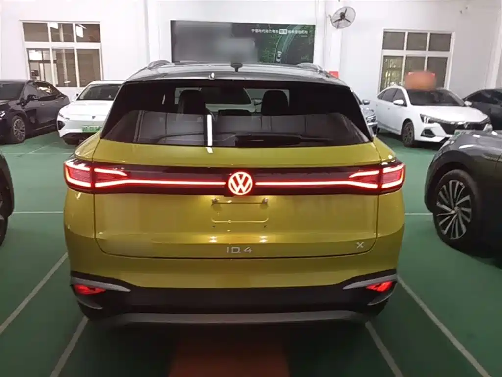 Volkswagen ID.4 X 2022 Pure Long Range Edition фото 6
