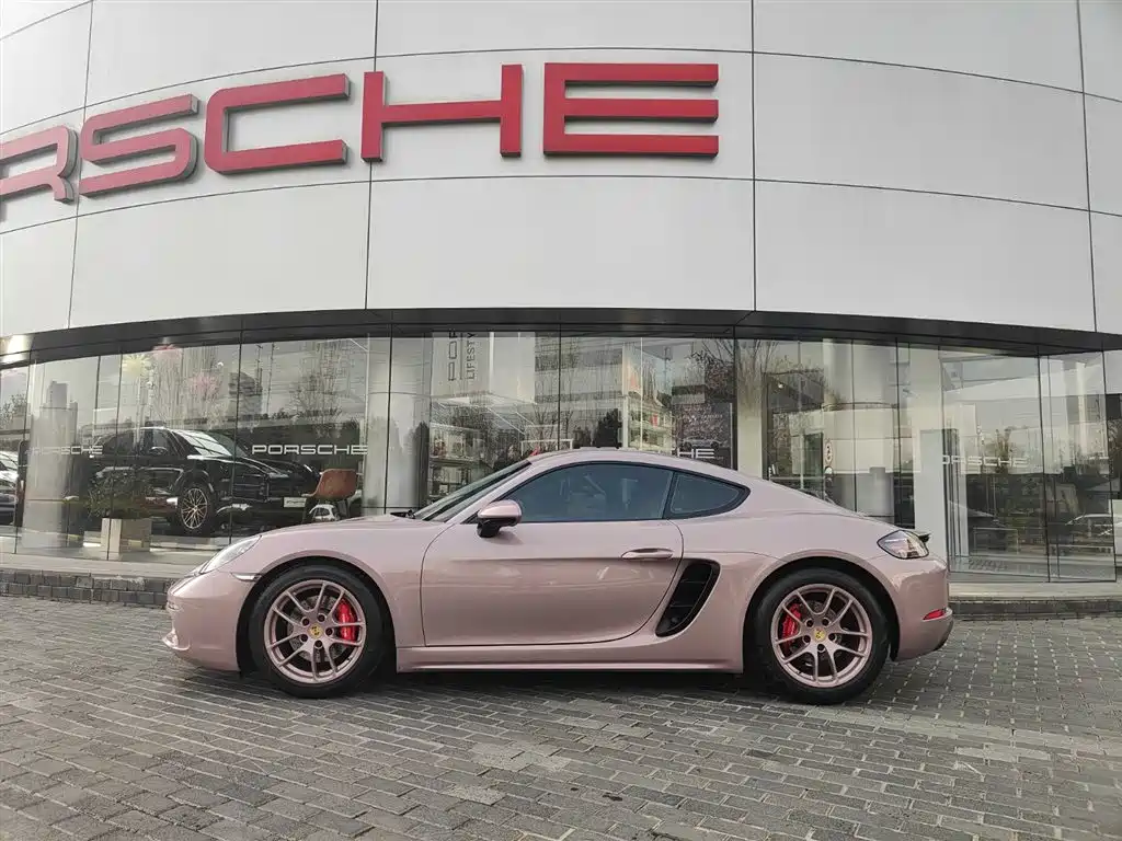 Porsche 718 2020 Cayman 2.0T фото 3