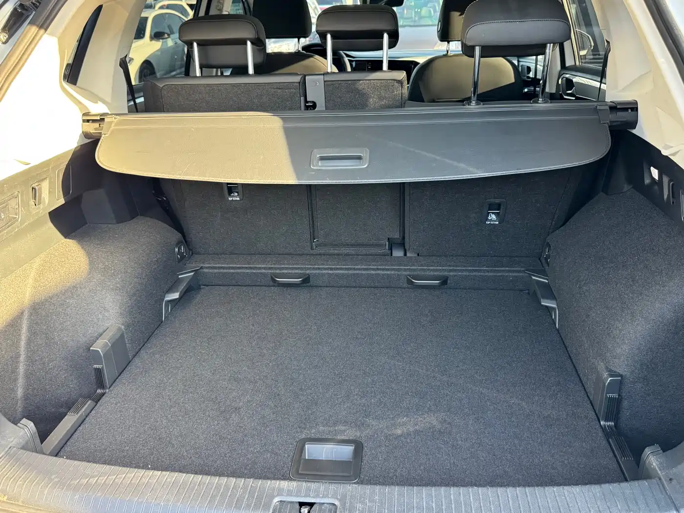 Volkswagen Tayron 2022 330TSI 2WD Luxury Smart Connect Edition фото 15
