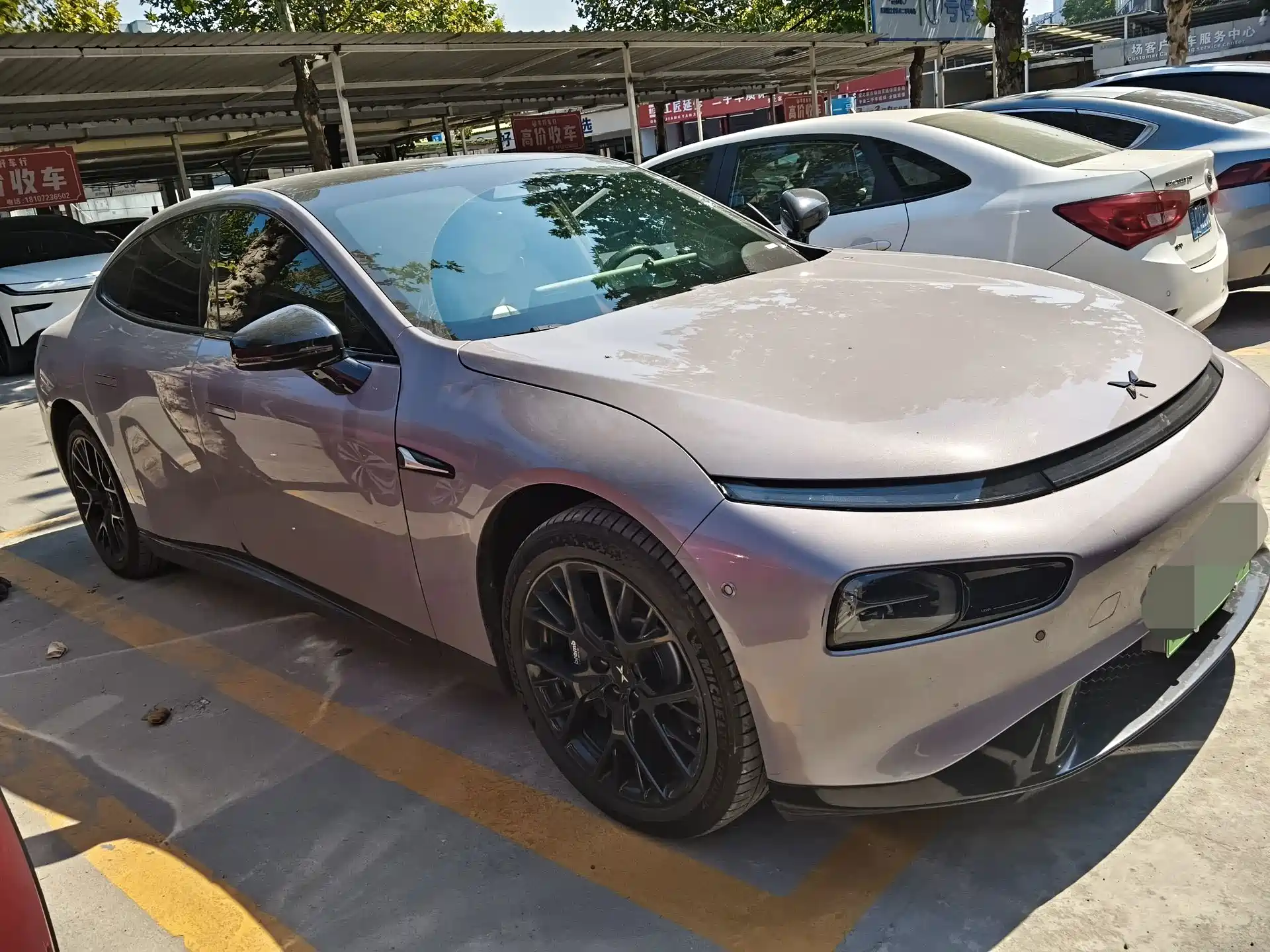 Фото 3 - XPeng P7