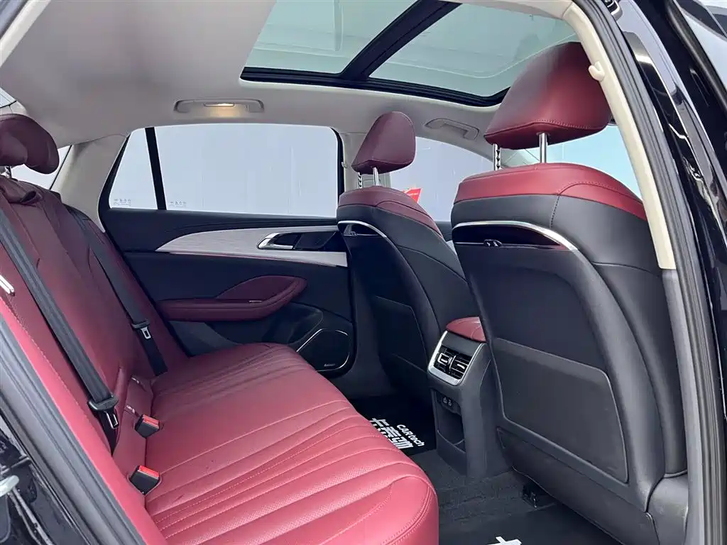 Hongqi H5 PHEV 2025 170 Super Hybrid Edition фото 20