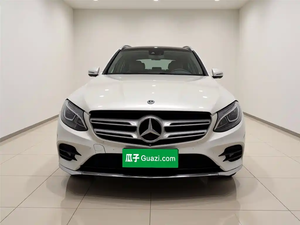 Mercedes-Benz GLC 2019 GLC 260 4MATIC Luxury фото 2