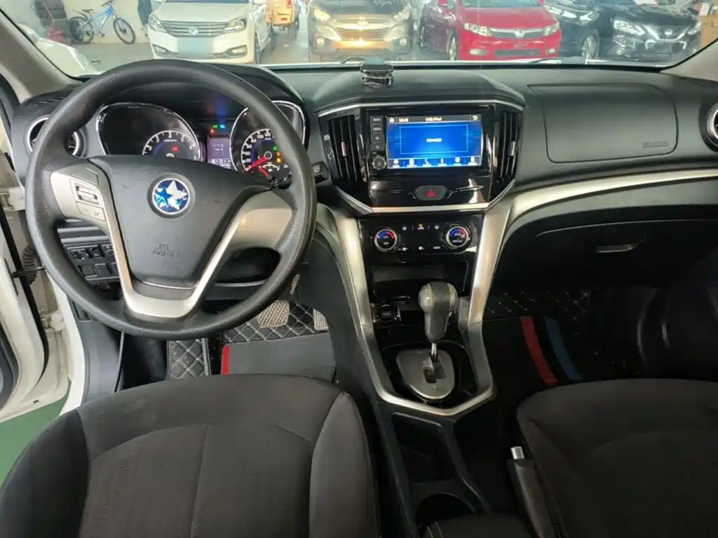 Venucia T70 2017 2016 2.0L CVT Rui Qu Edition