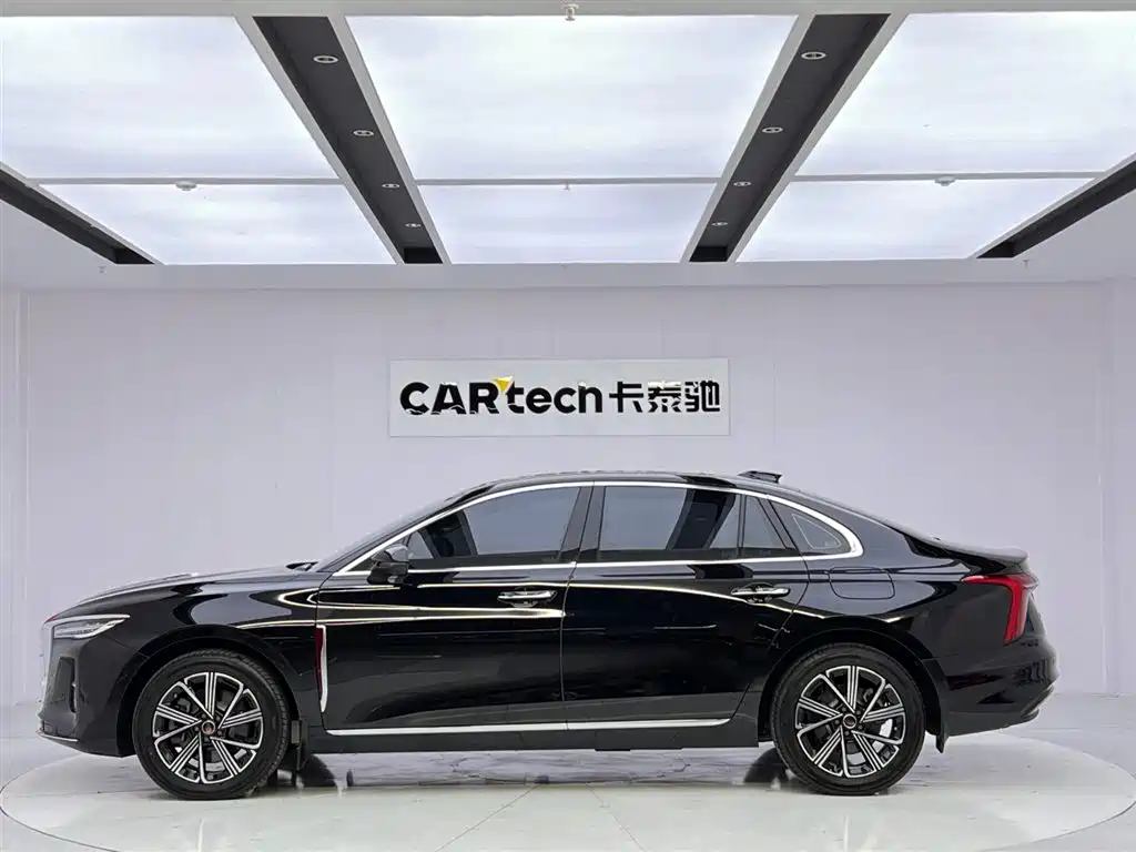 Hongqi H5 PHEV 2025 170 Super Hybrid Edition фото 2