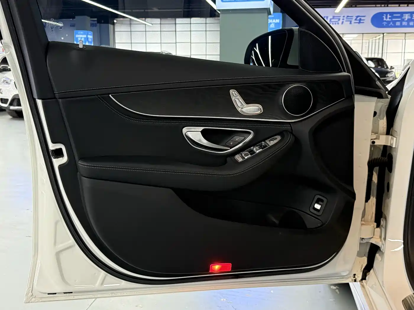 Mercedes-Benz C-Class 2015 Facelift C 180 L Sport фото 14