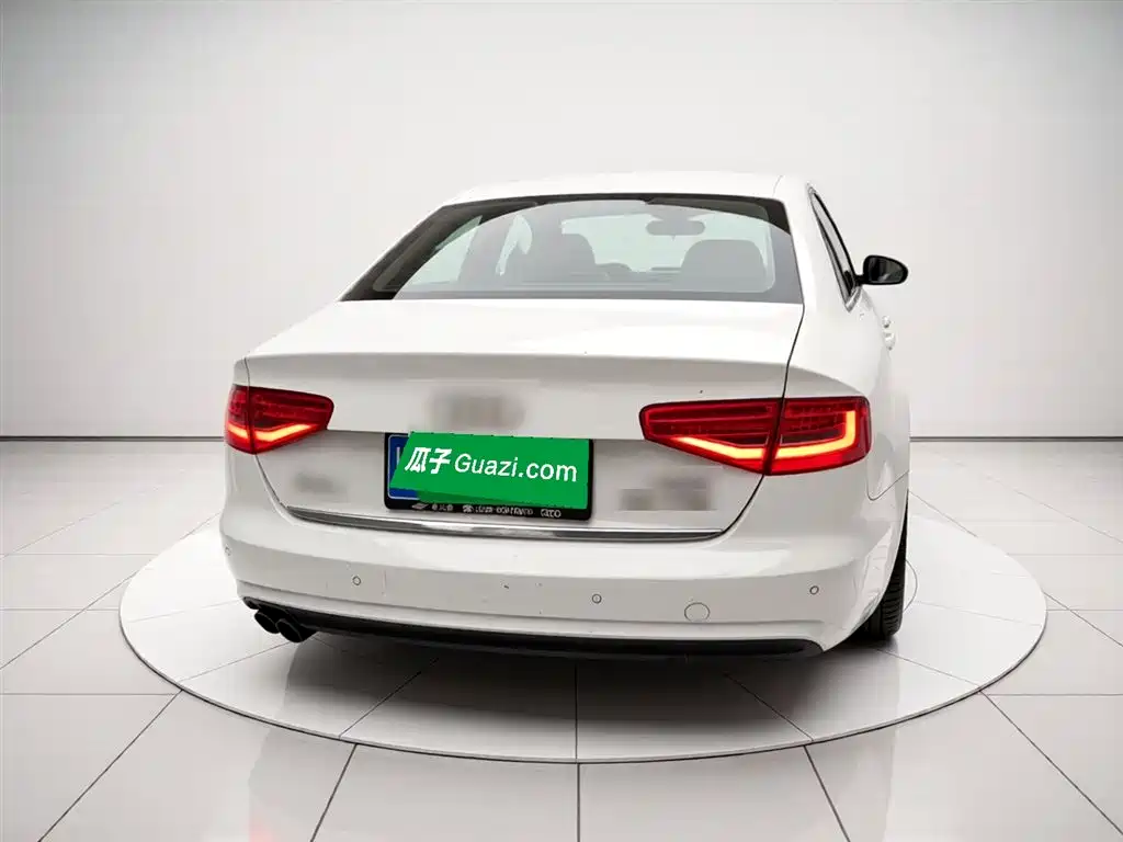 Audi A4L 2015 35 TFSI Auto Standard фото 3