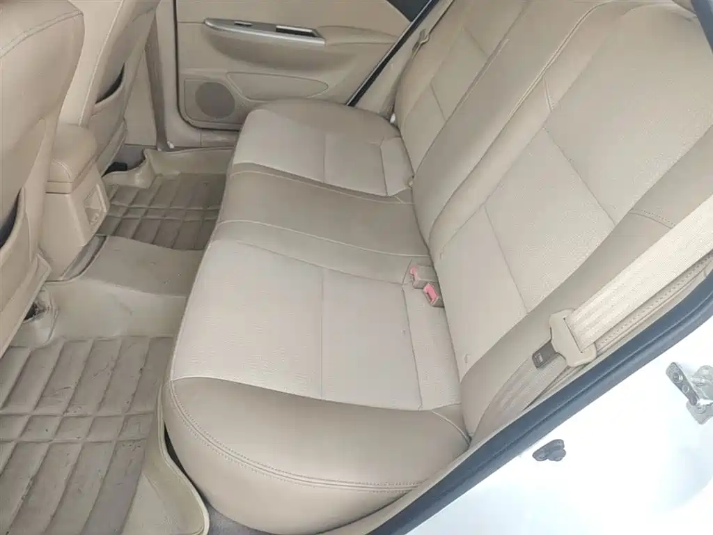 Buick Excelle 2013 1.5L Automatic Classic фото 17