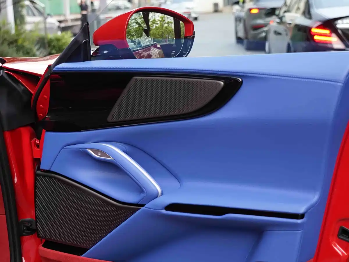 Ferrari Purosangue 2025 2023 6.5L V12