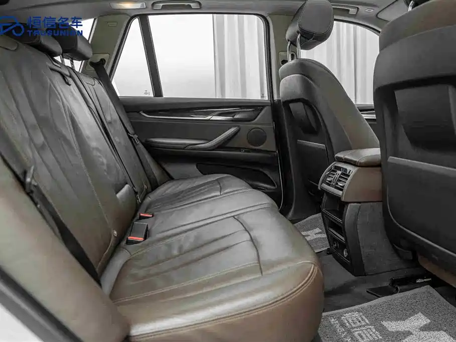 BMW X5 (Import) 2015 xDrive28i фото 16
