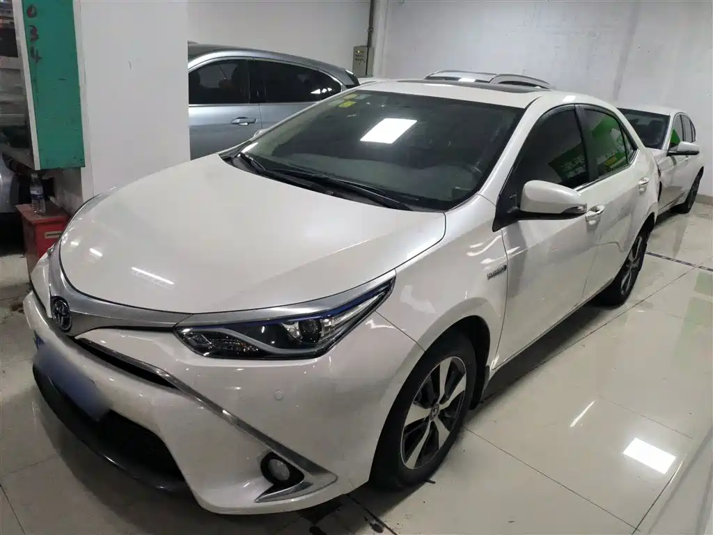 Toyota Levin 2017 Facelift Dual Engine 1.8H V E-CVT Luxury Edition China VI фото 27