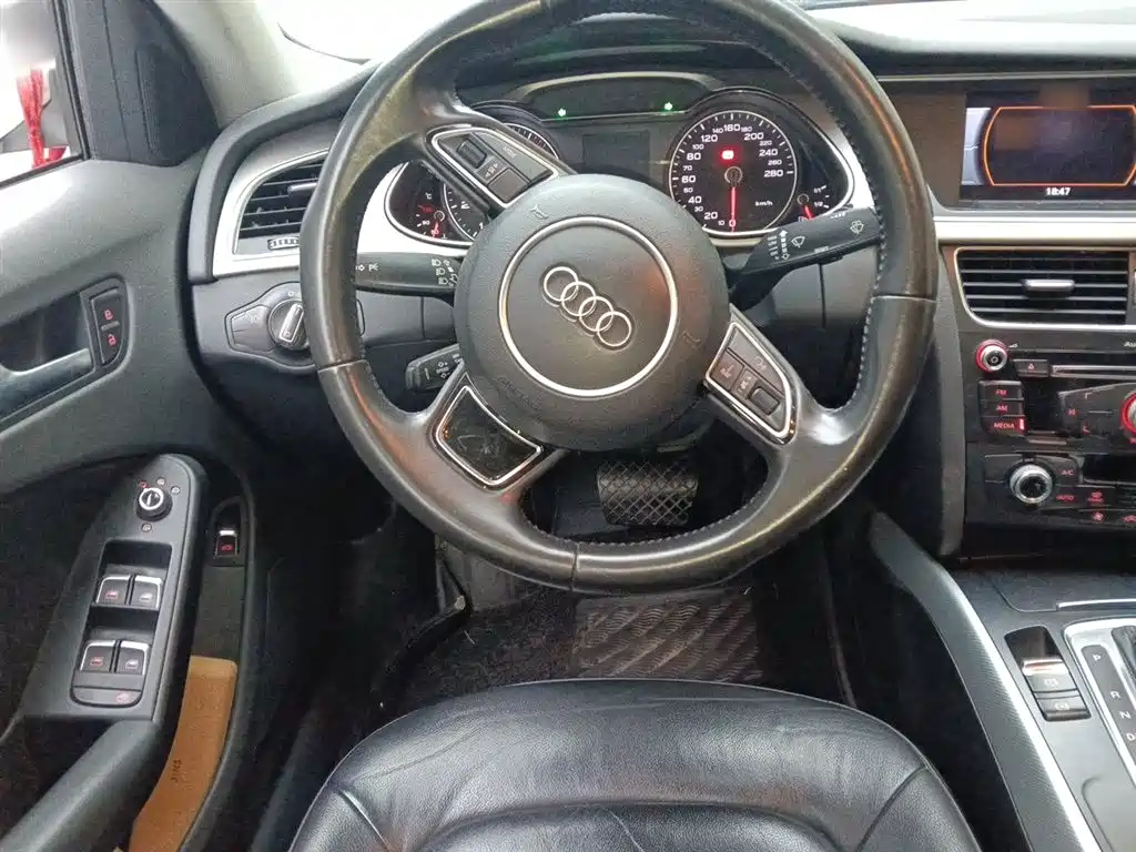 Audi A4L 2015 35 TFSI Auto Standard фото 6