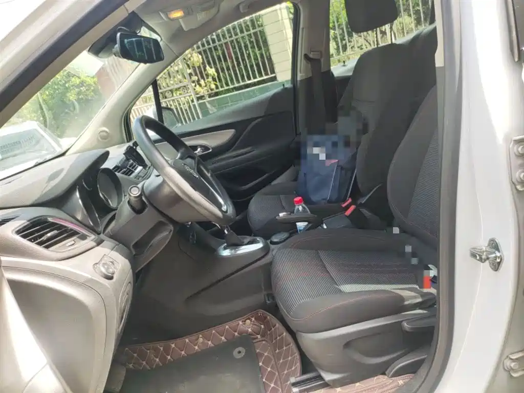 Buick Encore 2015 1.4T Automatic 2WD Urban Elite фото 8