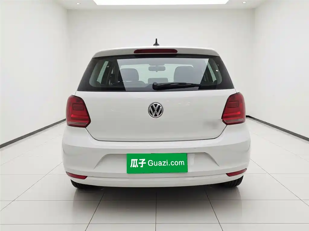 Volkswagen Polo 2018 1.5L Manual Safe Drive фото 3