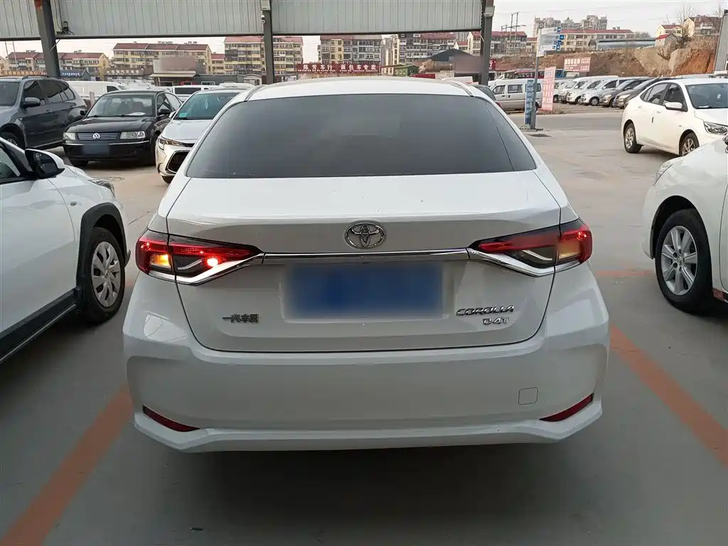 Toyota Corolla 2019 1.2T S-CVT GL-i Elite Edition фото 4
