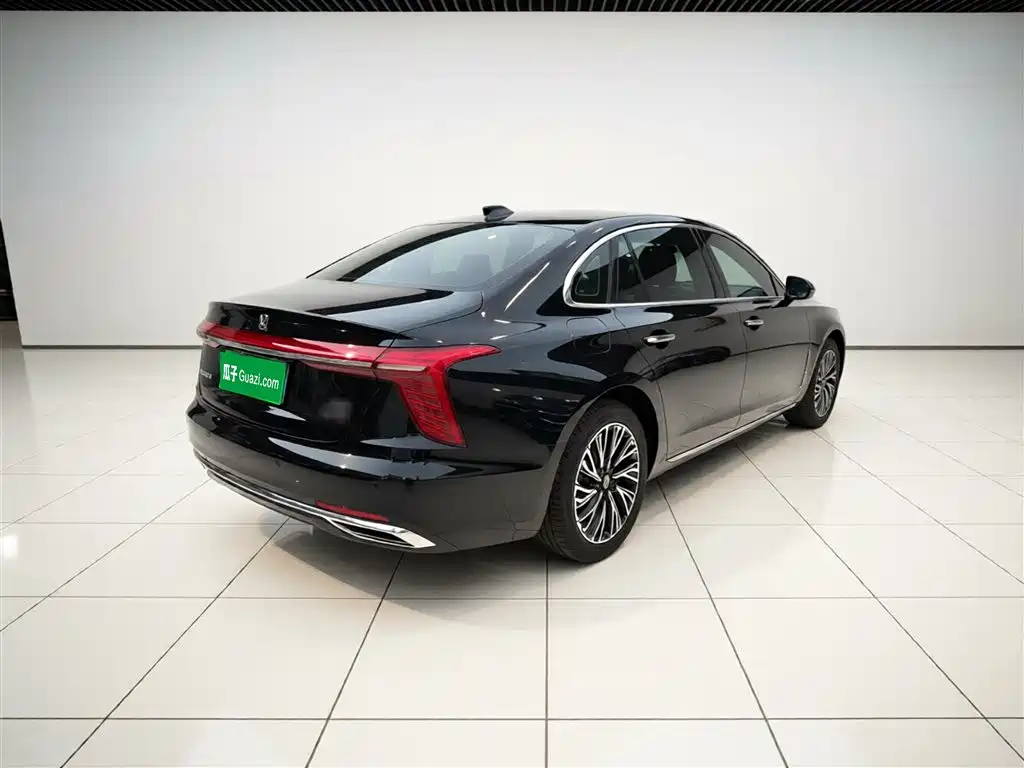 Hongqi H5 2025 2.0T Automatic Flag Celebration 500,000 Units Anniversary Edition фото 7