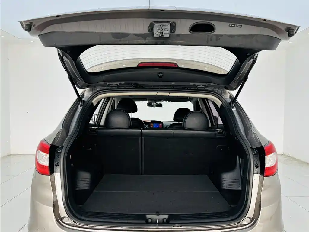 Hyundai Beijing Hyundai ix35 2013 2.0L Auto 2WD Smart GLS China IV фото 23