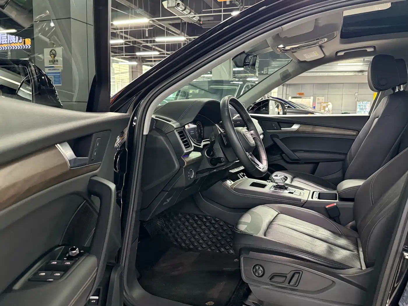 Audi Q5L 2022 40T Luxury Elegance фото 7