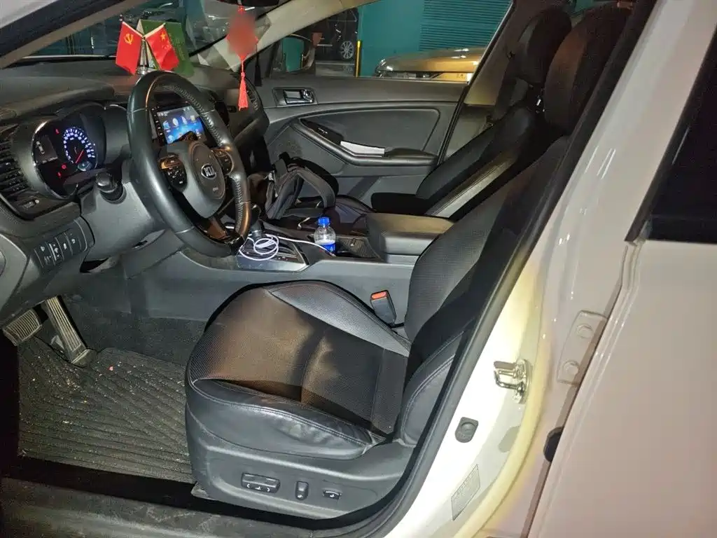 Kia K5 2014 2.0L Automatic LUXURY фото 11