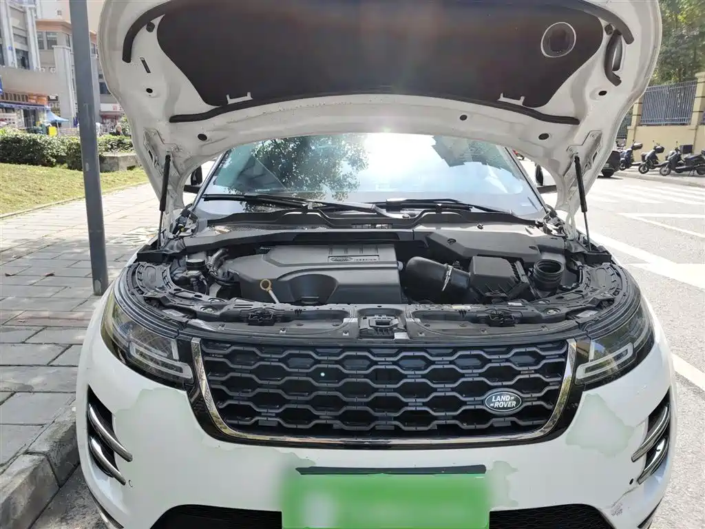Land Rover Range Rover Evoque 2021 Range Rover Evoque L 249PS R-Dynamic HSE Luxury Edition фото 16