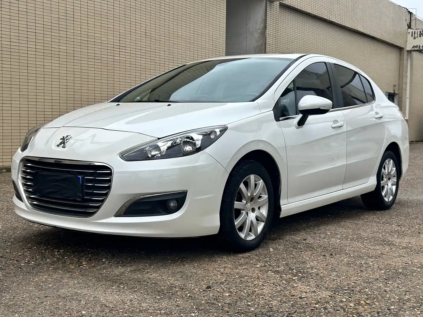 Peugeot 308 2014 2014 Model Joy Edition Classic 1.6L Automatic Trend Style