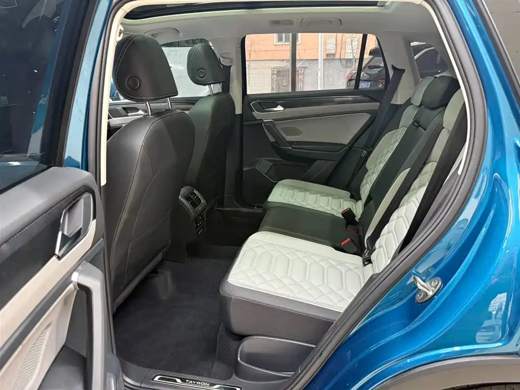 Volkswagen Tayron 2023 280TSI 2WD Luxury Plus Advanced Edition фото 13