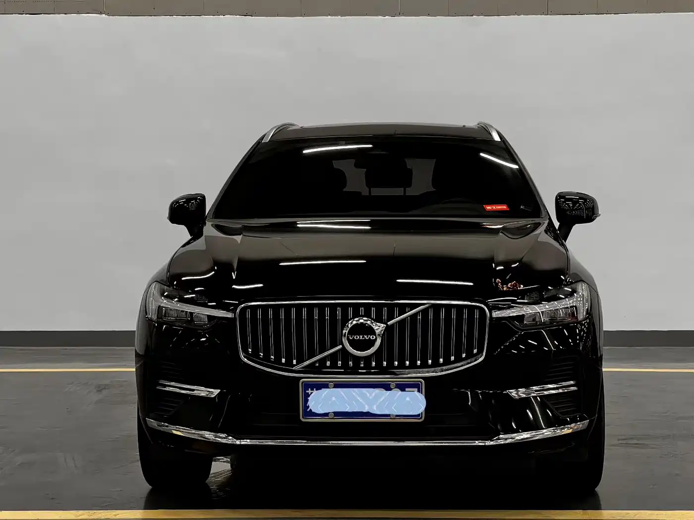 Photo 2 - Volvo XC60