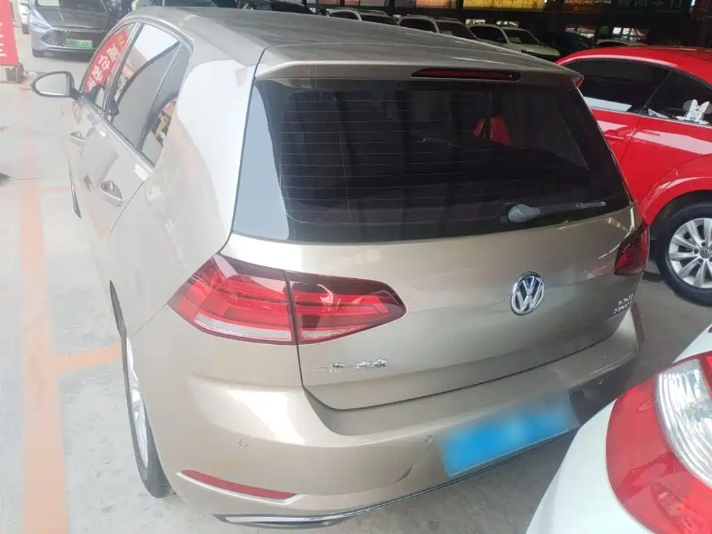 Volkswagen Golf 2018 230TSI Automatic Comfort фото 6