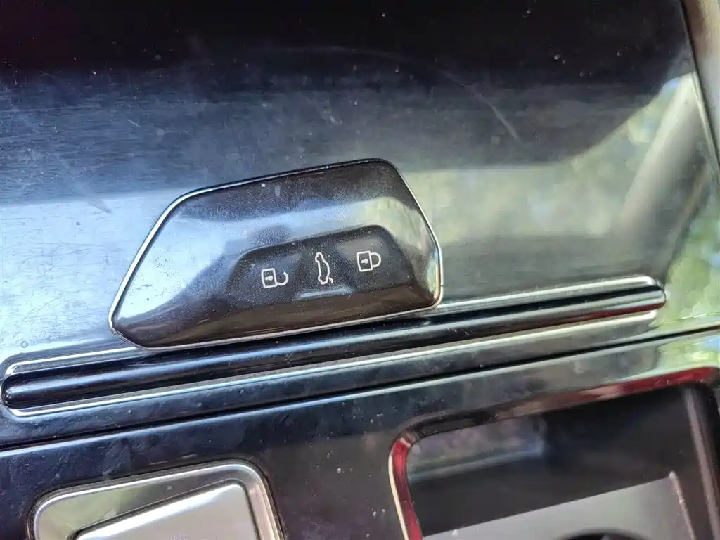 VOLKSWAGEN TOURANG