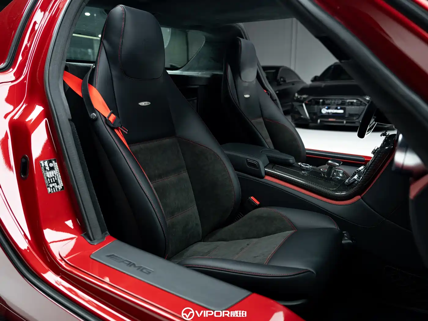 Mercedes-Benz SLS AMG 2013 SLS AMG 45th Anniversary China Limited Edition фото 13