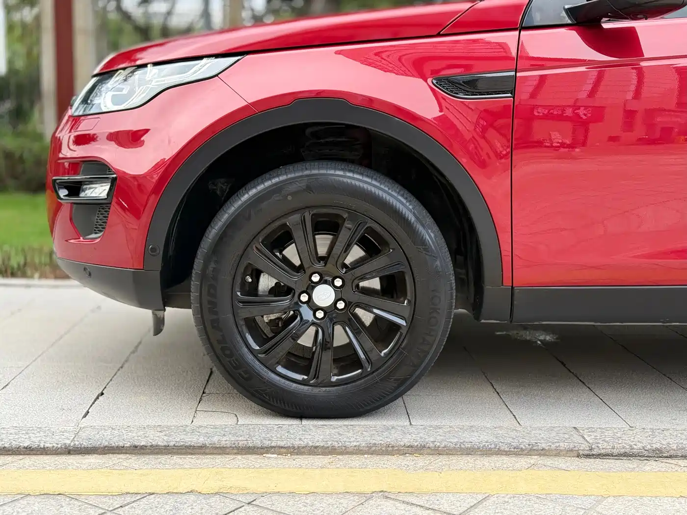 Land Rover Discovery Sport 2018 240PS SE Edition фото 9