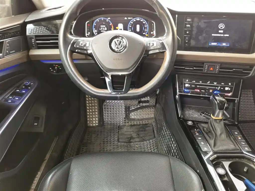 Volkswagen Passat 2020 380TSI Flagship Edition China VI фото 6