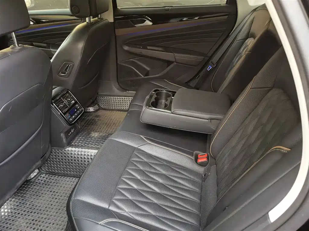 Volkswagen Passat 2020 380TSI Flagship Edition China VI фото 13