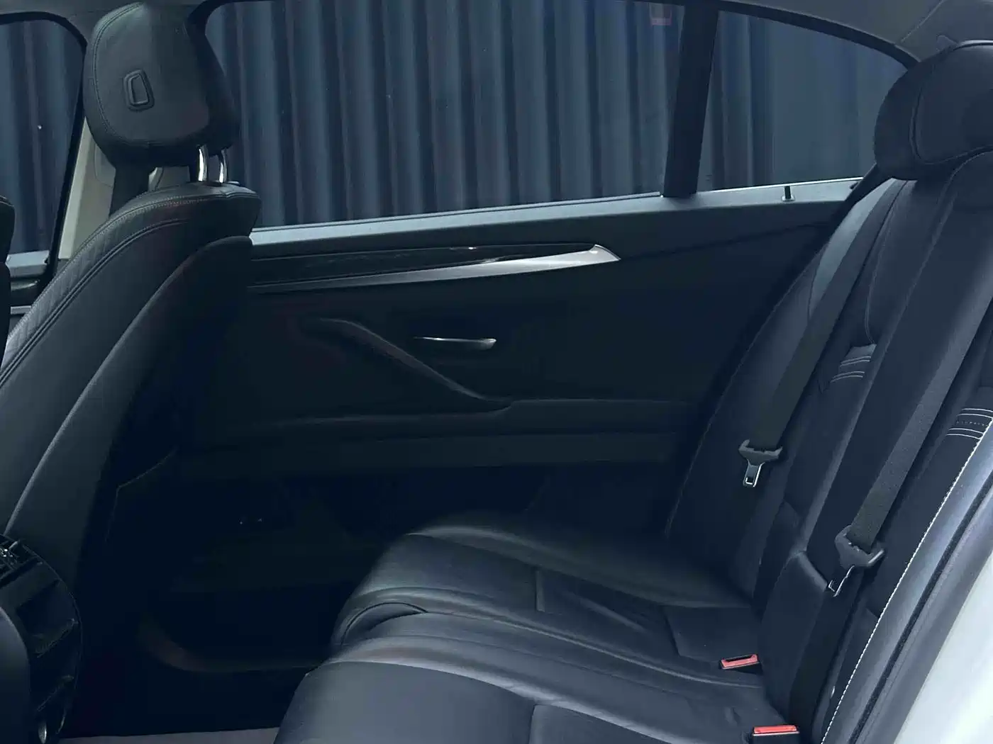 BMW 5 Series 2014 525Li Luxury Design Package фото 15
