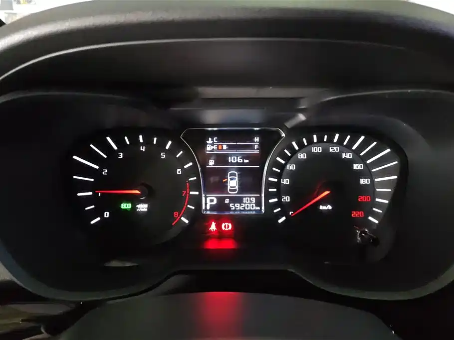 GAC Trumpchi Trumpchi GS4 2017 200T G-DCT 2WD Comfort фото 14