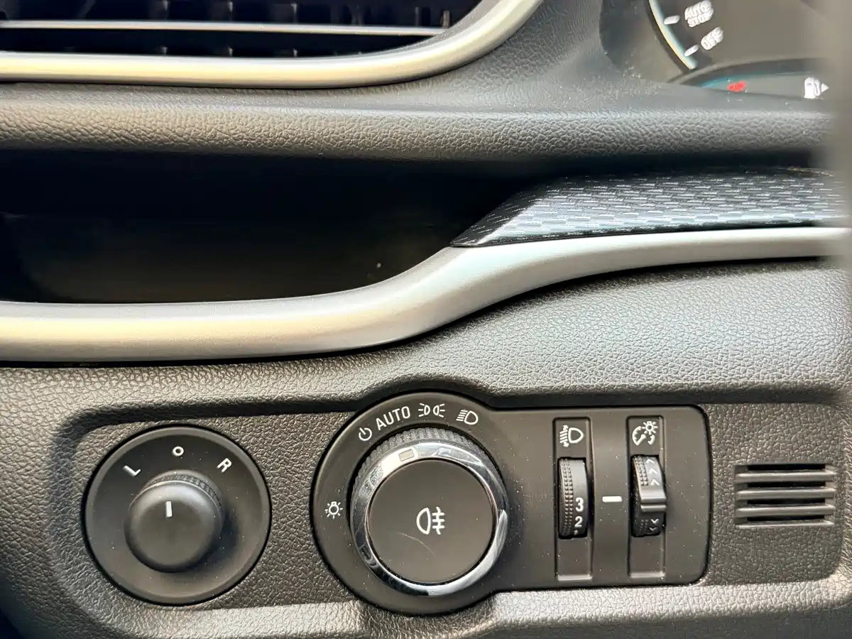 Buick Excelle 2021 Facelift Exemplar 1.5L Auto Elite фото 17