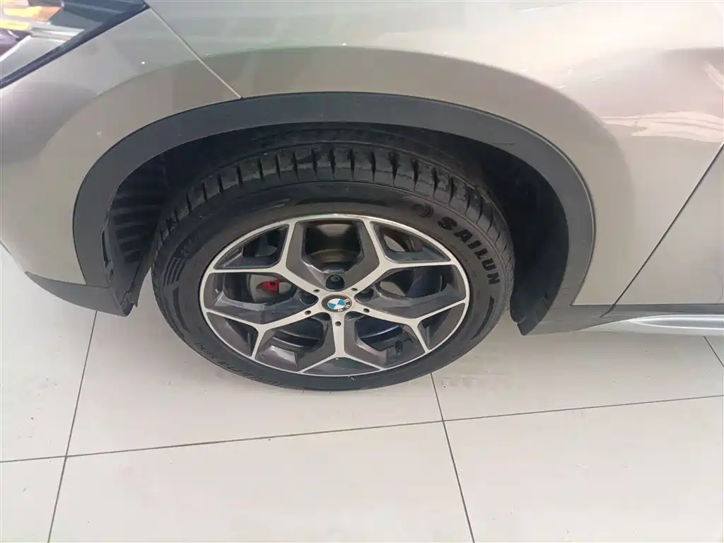 BMW X1 2019 sDrive18Li Premium Model фото 22