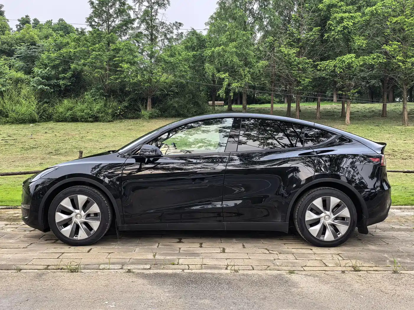Фото 2 - Tesla Model Y