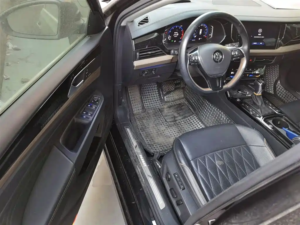 Volkswagen Passat 2020 380TSI Flagship Edition China VI фото 12