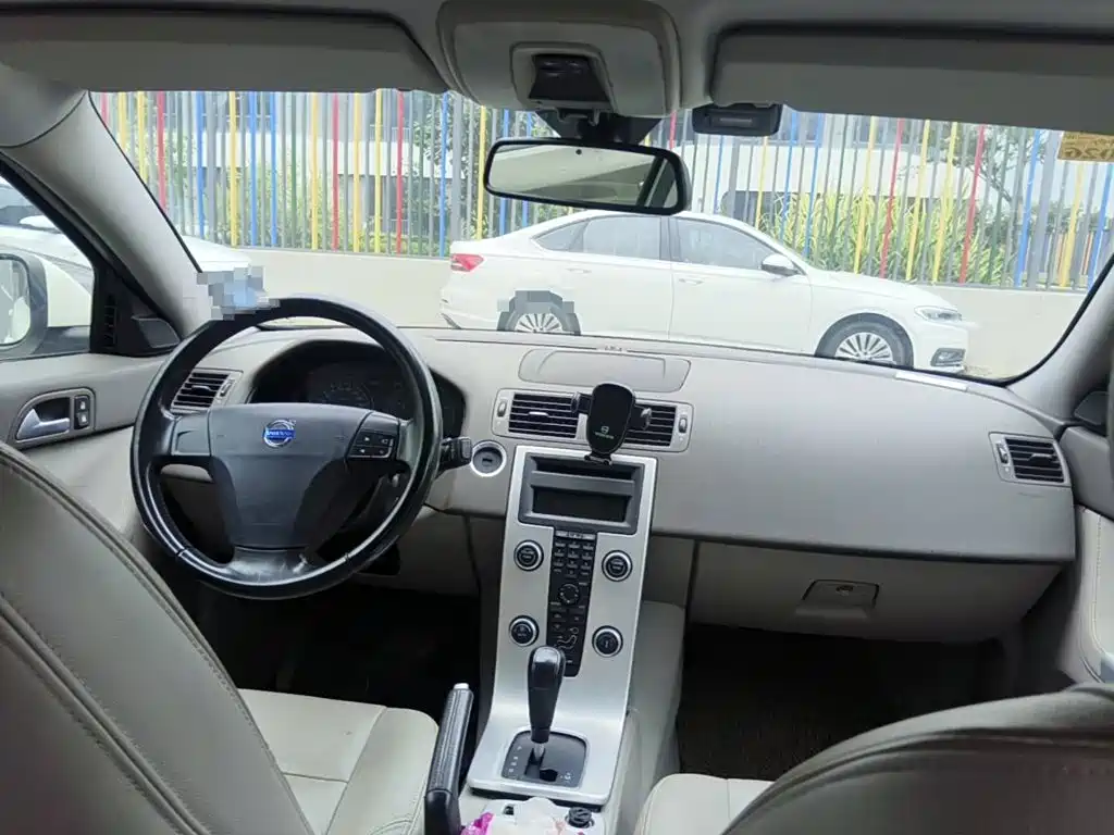 Volvo S40 2010 2010 2.0L Automatic Wisdom Edition
