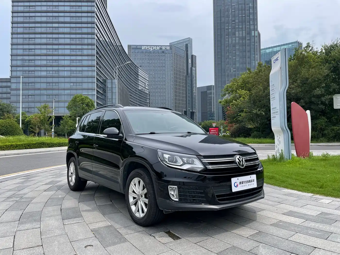 Volkswagen Tiguan 2017 300TSI Automatic 2WD Silk Road Fashion Edition фото 3