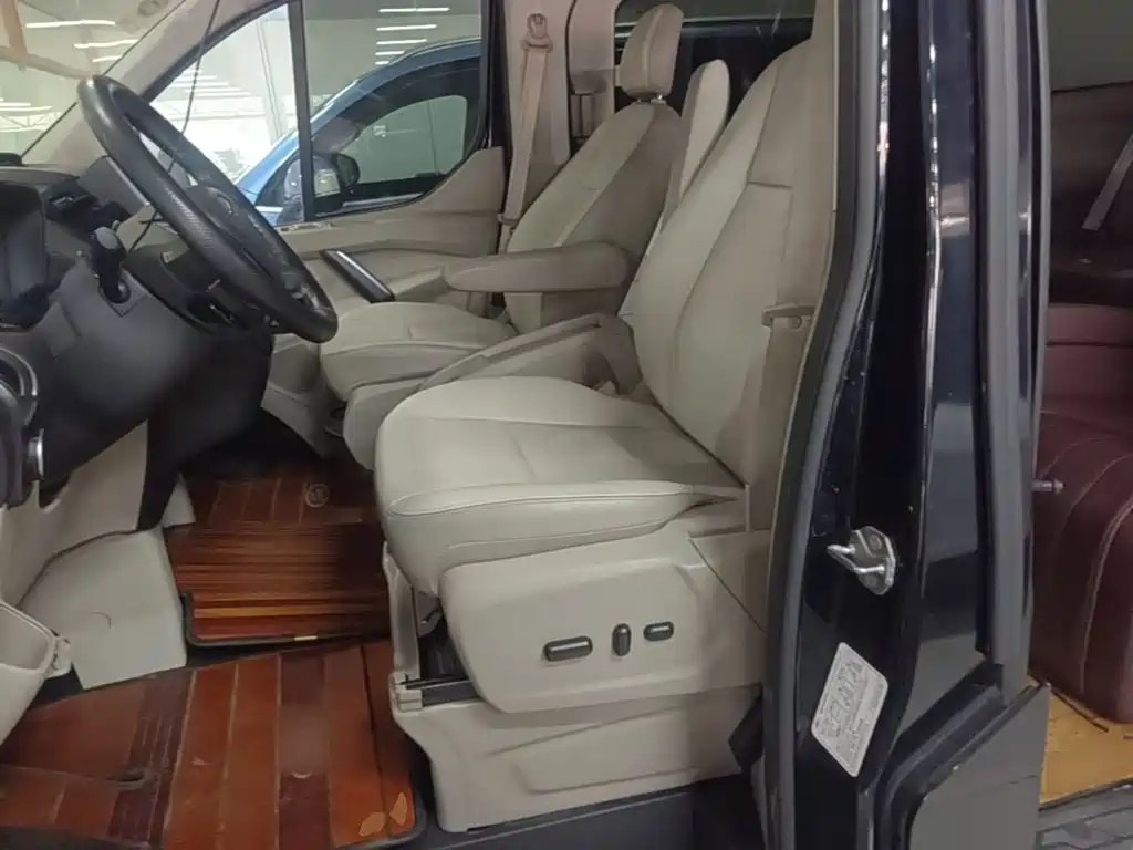Photo 15 - Ford Tourneo